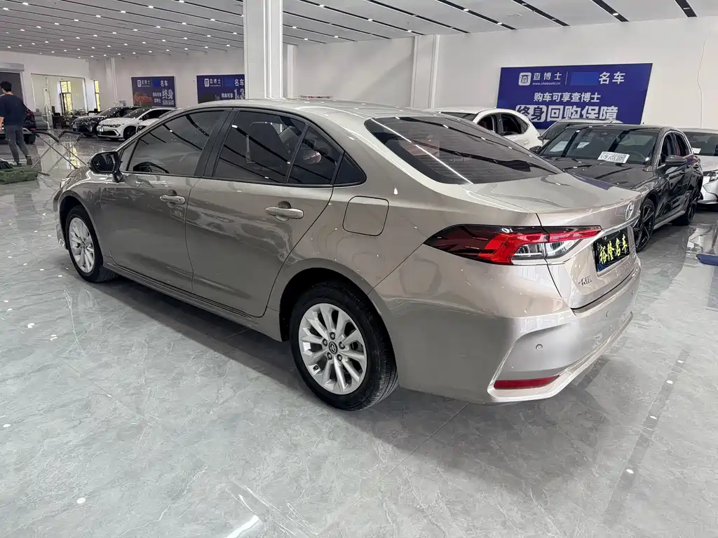 Toyota Corolla — миниатюра 6