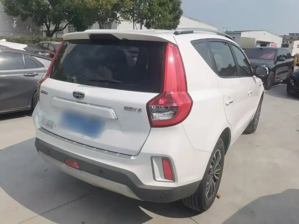 Geely Vision X6 — миниатюра 7