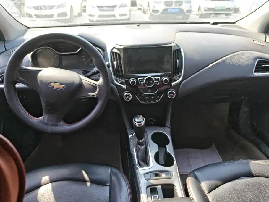 Chevrolet Cruze — миниатюра 12