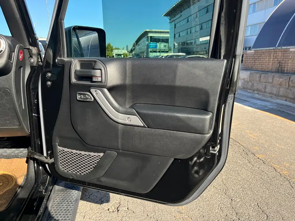 Jeep Wrangler — миниатюра 22