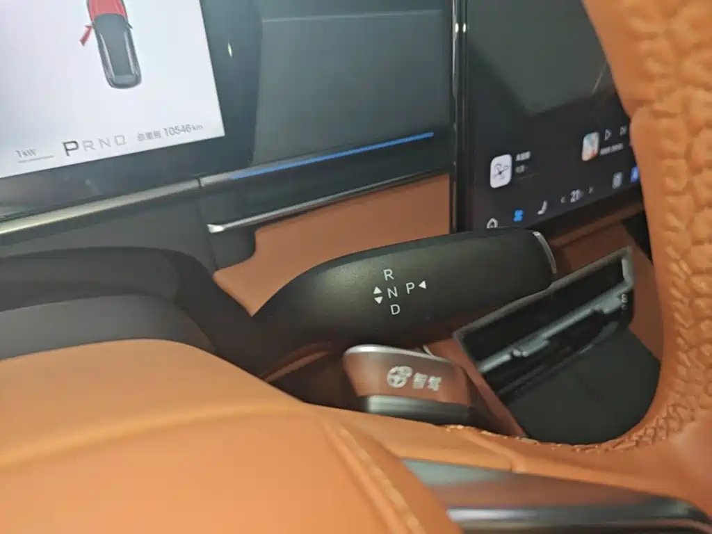 BYD Tang L — миниатюра 14