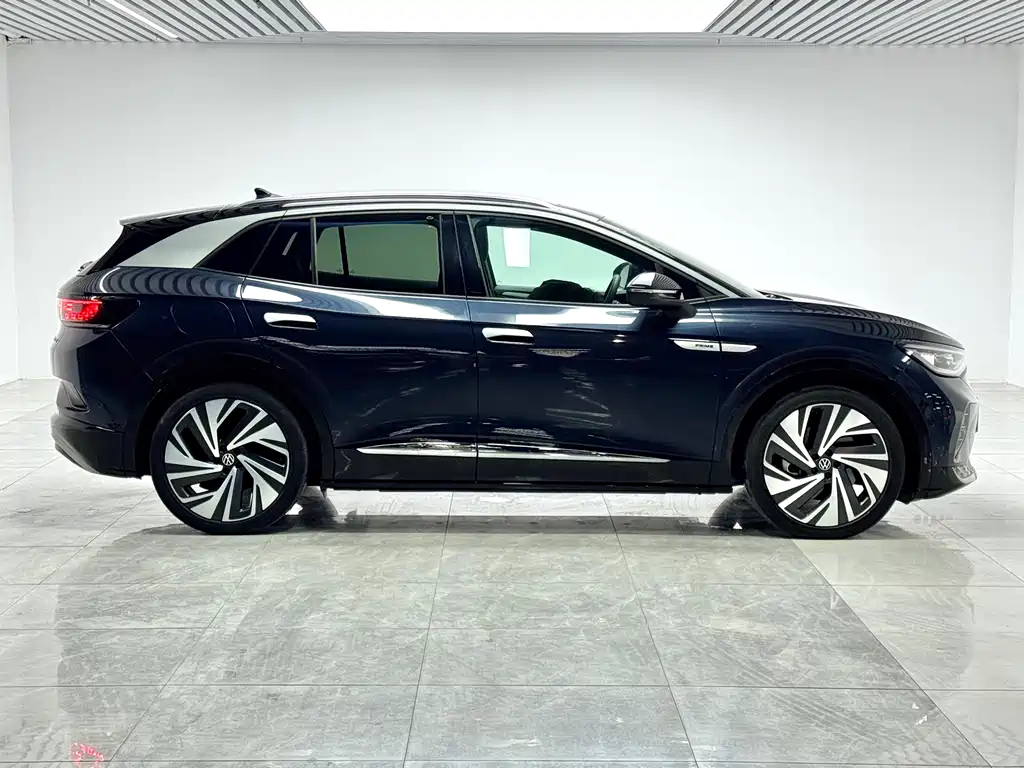 VOLKSWAGEN ID.4 CROZZ