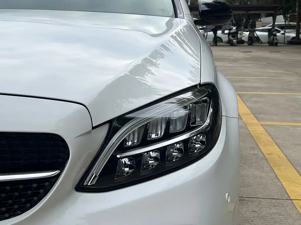 Mercedes-Benz C-Class — миниатюра 14