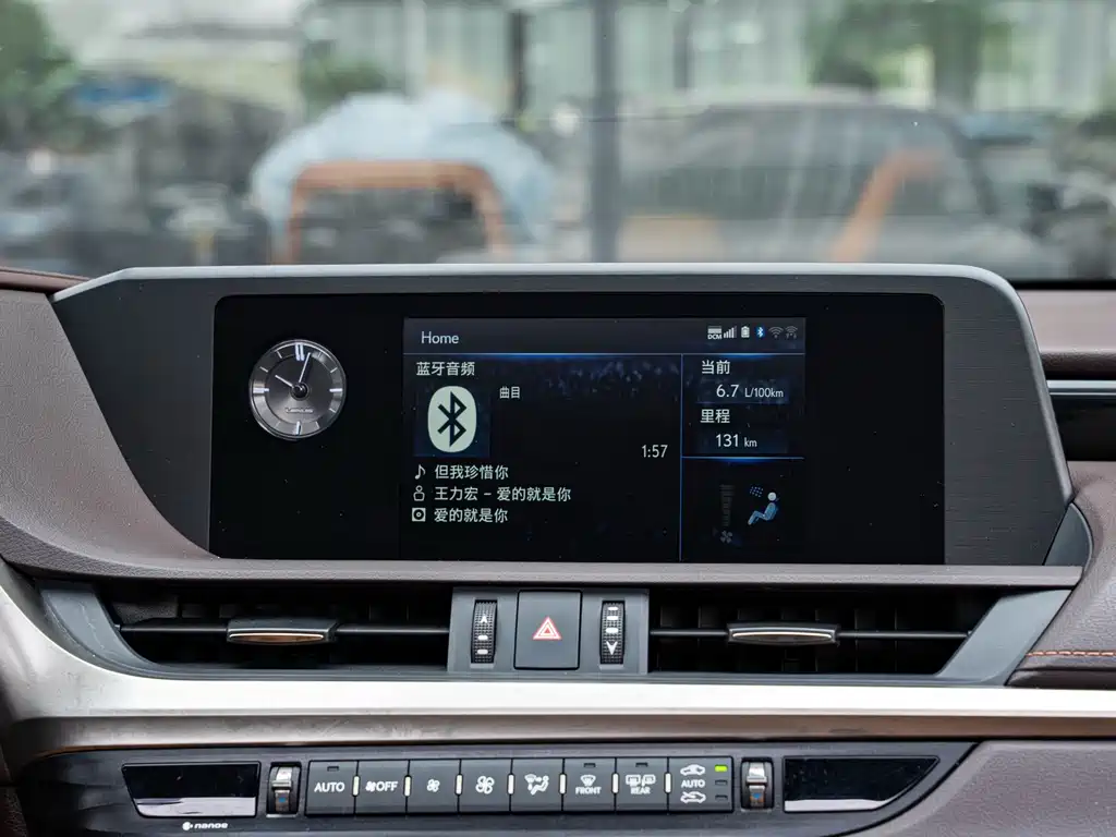 Lexus ES — миниатюра 16