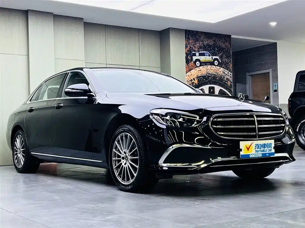 MERCEDES-BENZ E CLASS