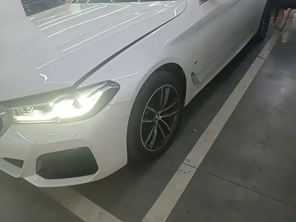 BMW 5 Series — миниатюра 23