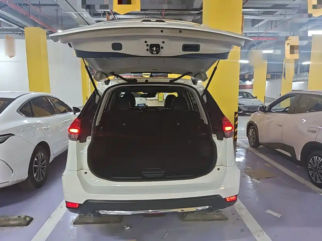 Nissan X-Trail — миниатюра 19
