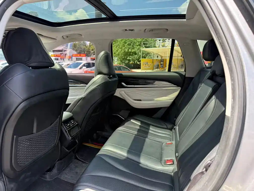 Geely Xingyue L — миниатюра 5