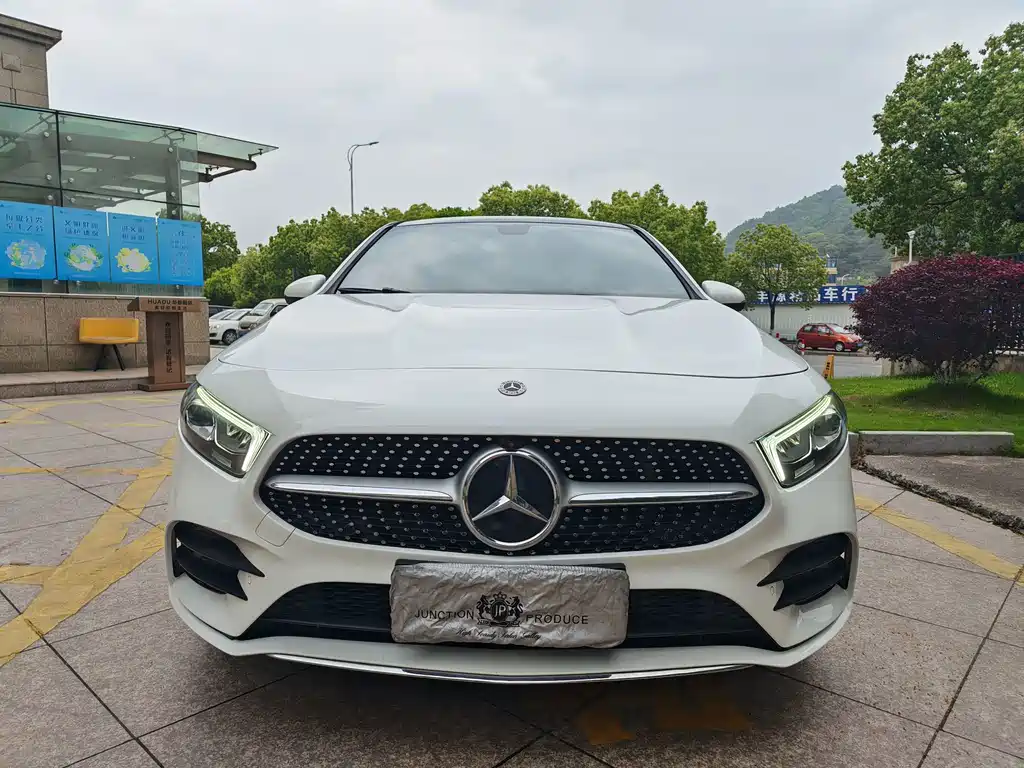 Mercedes-Benz A-Class — миниатюра 2