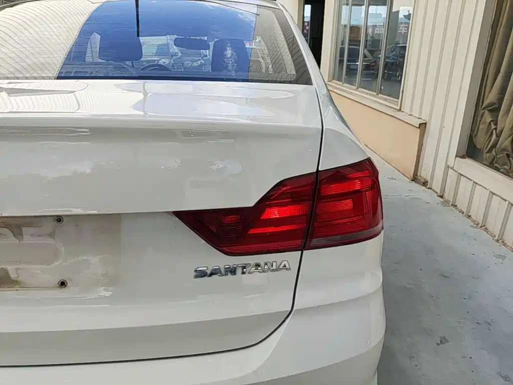 Volkswagen Santana — миниатюра 8