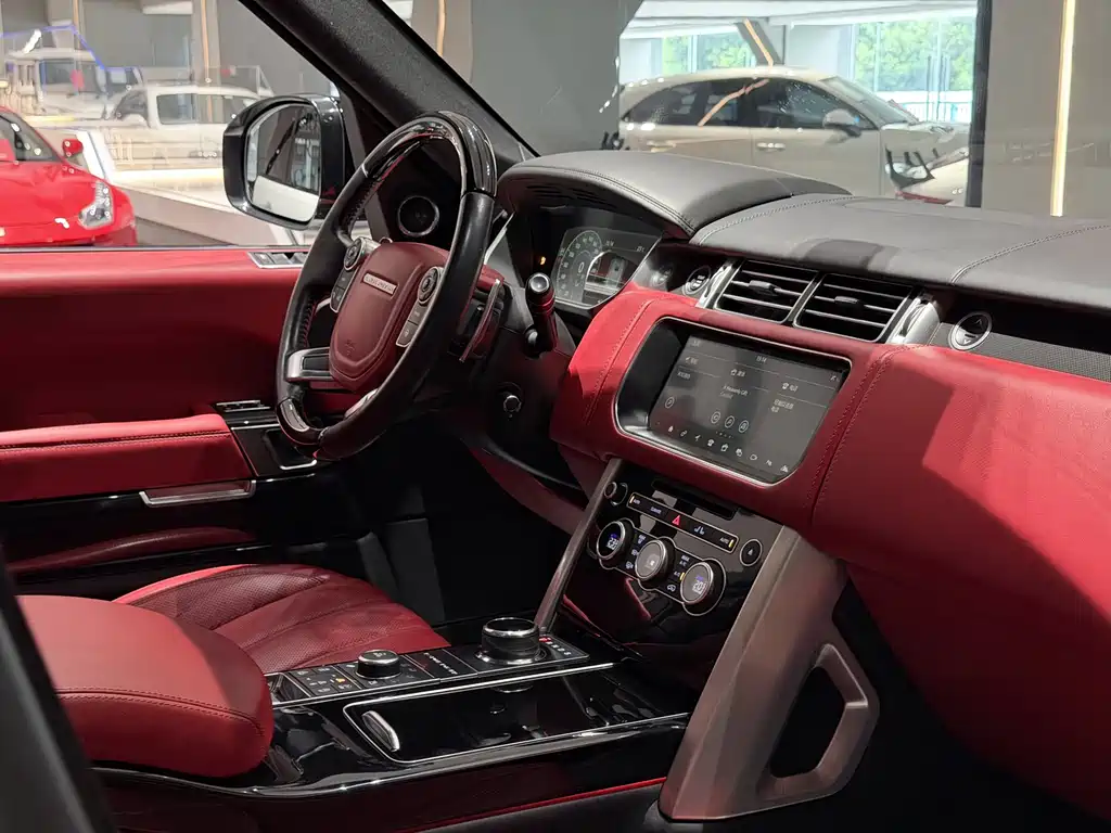 Land Rover Range Rover — миниатюра 13