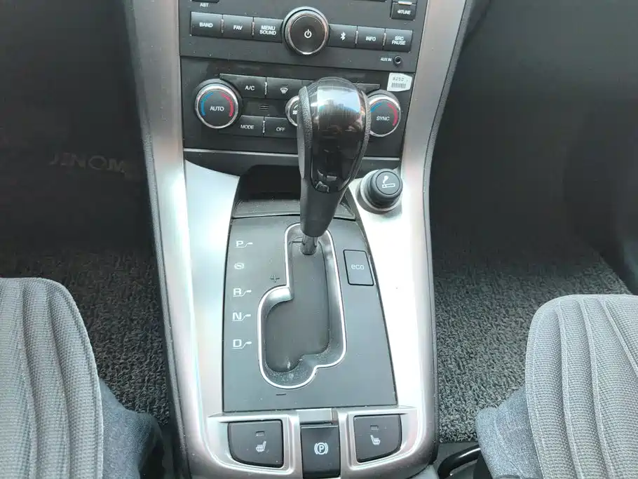 Chevrolet Captiva — миниатюра 16