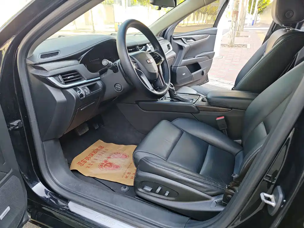 Cadillac XTS — миниатюра 4