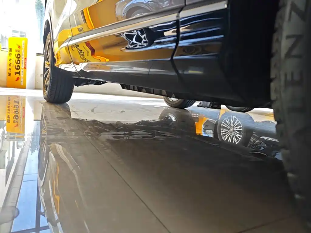 Roewe RX5 New Energy — миниатюра 21