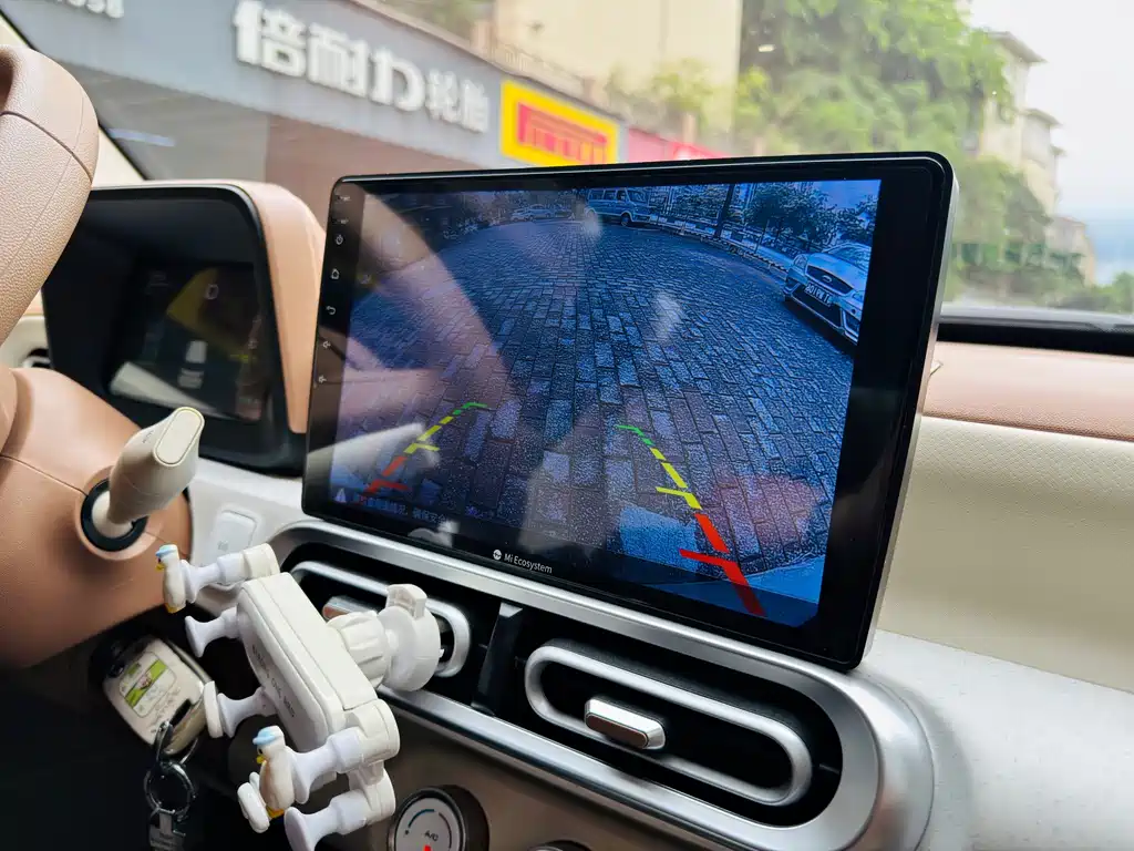 Wuling MINIEV — миниатюра 12