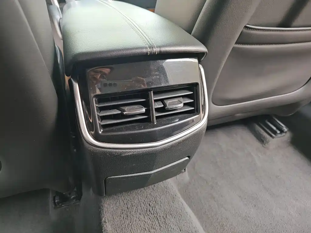 Cadillac XTS — миниатюра 11