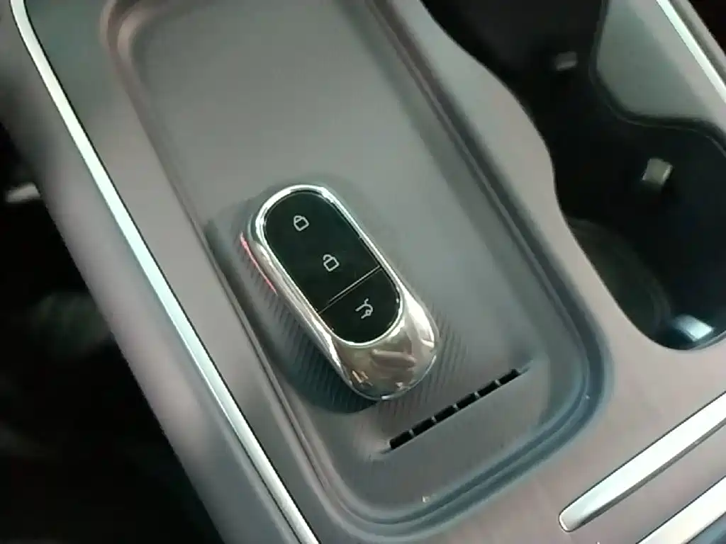 Leapmotor Leapmotor C10 — миниатюра 9