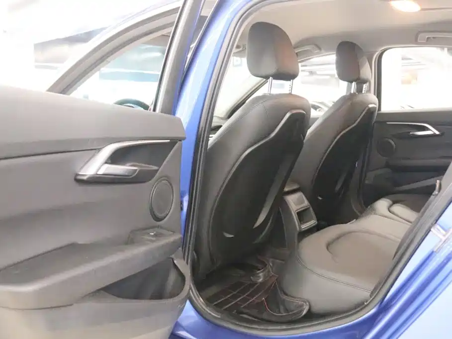 BMW 1 Series — миниатюра 14