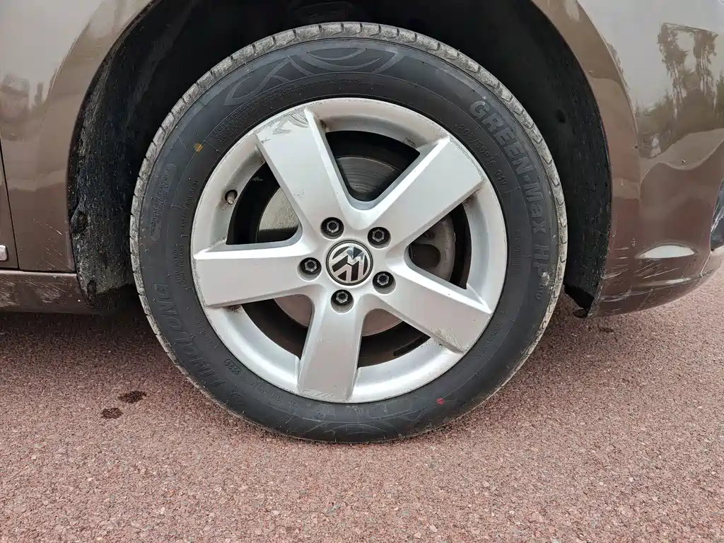Volkswagen Touran — миниатюра 12