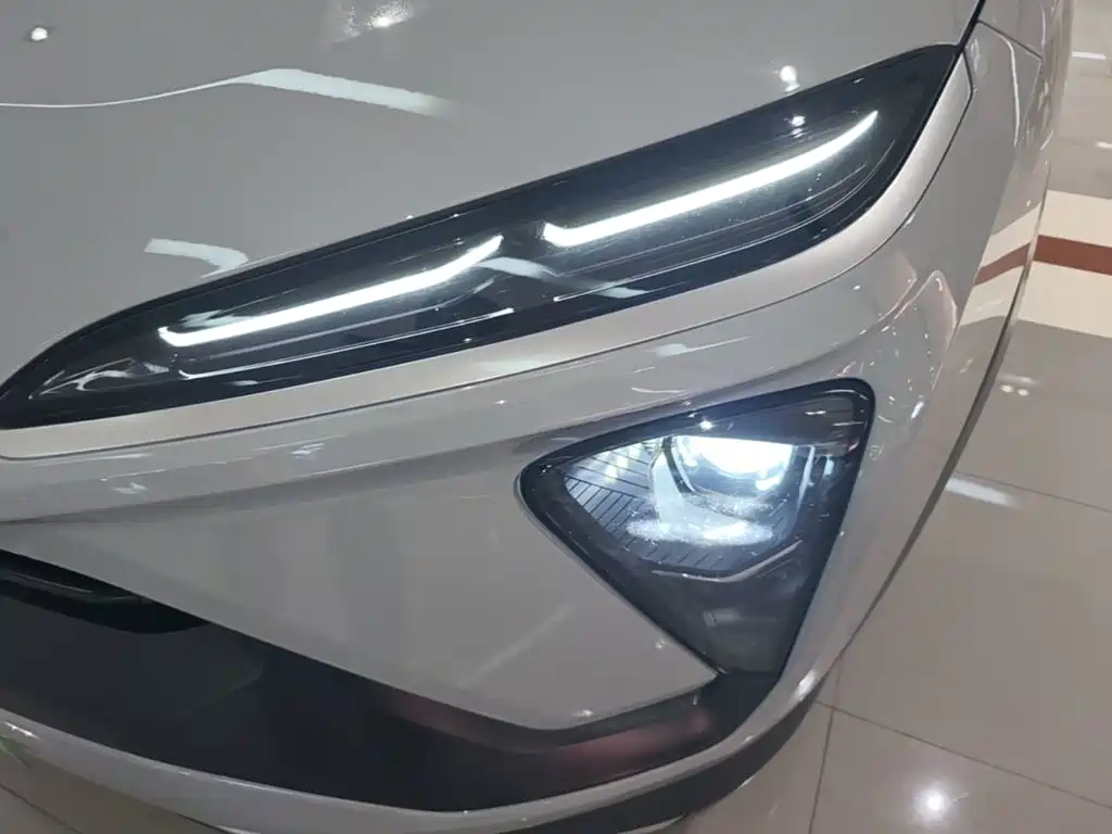 NIO ES6 — миниатюра 24
