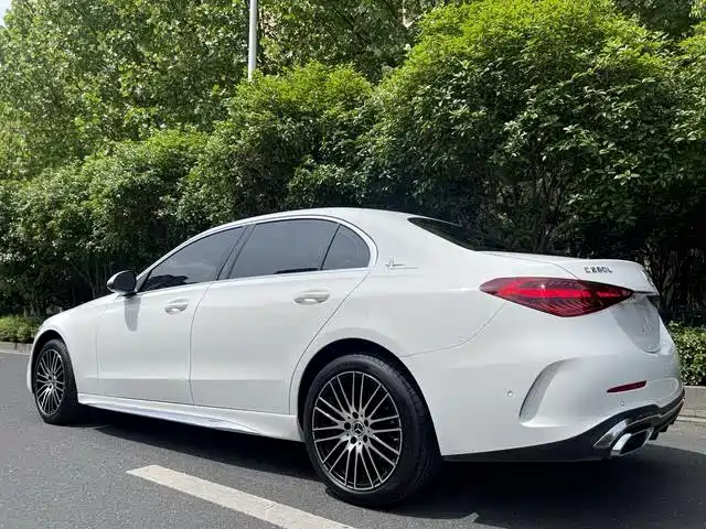 Mercedes-Benz C-Class — миниатюра 4