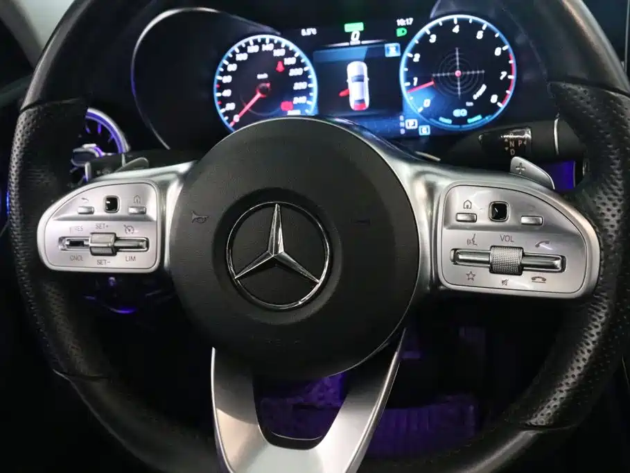 Mercedes-Benz C-Class — миниатюра 6