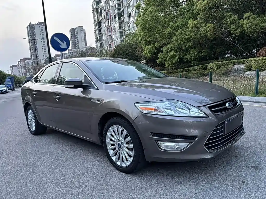 Ford Mondeo Zhisheng — миниатюра 3