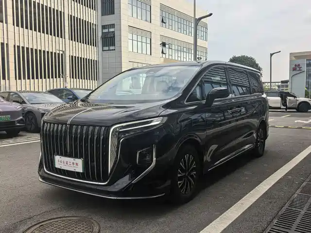 2024 Hongqi HQ9