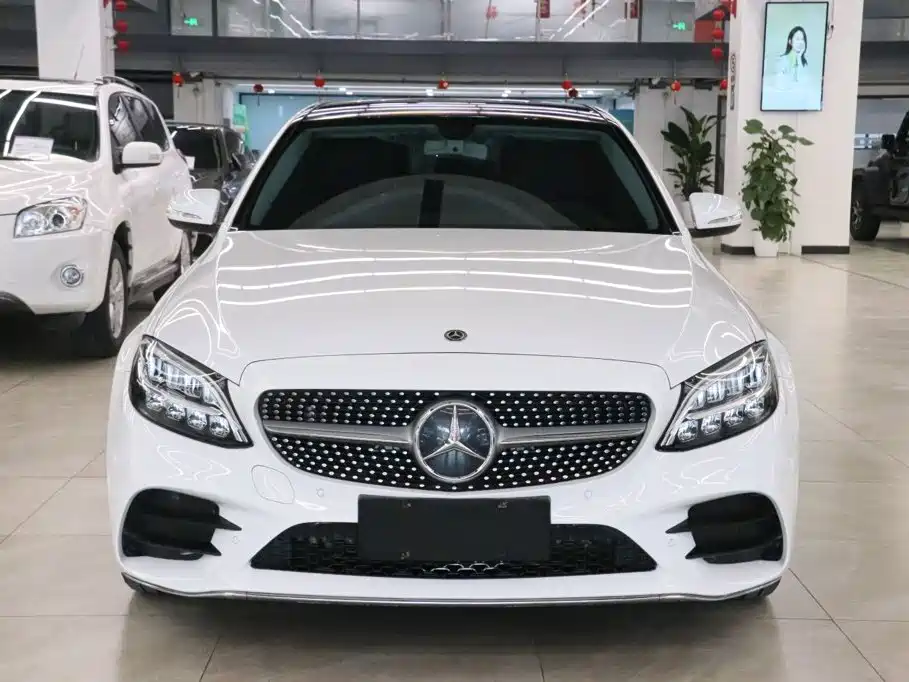 Mercedes-Benz C-Class — миниатюра 2