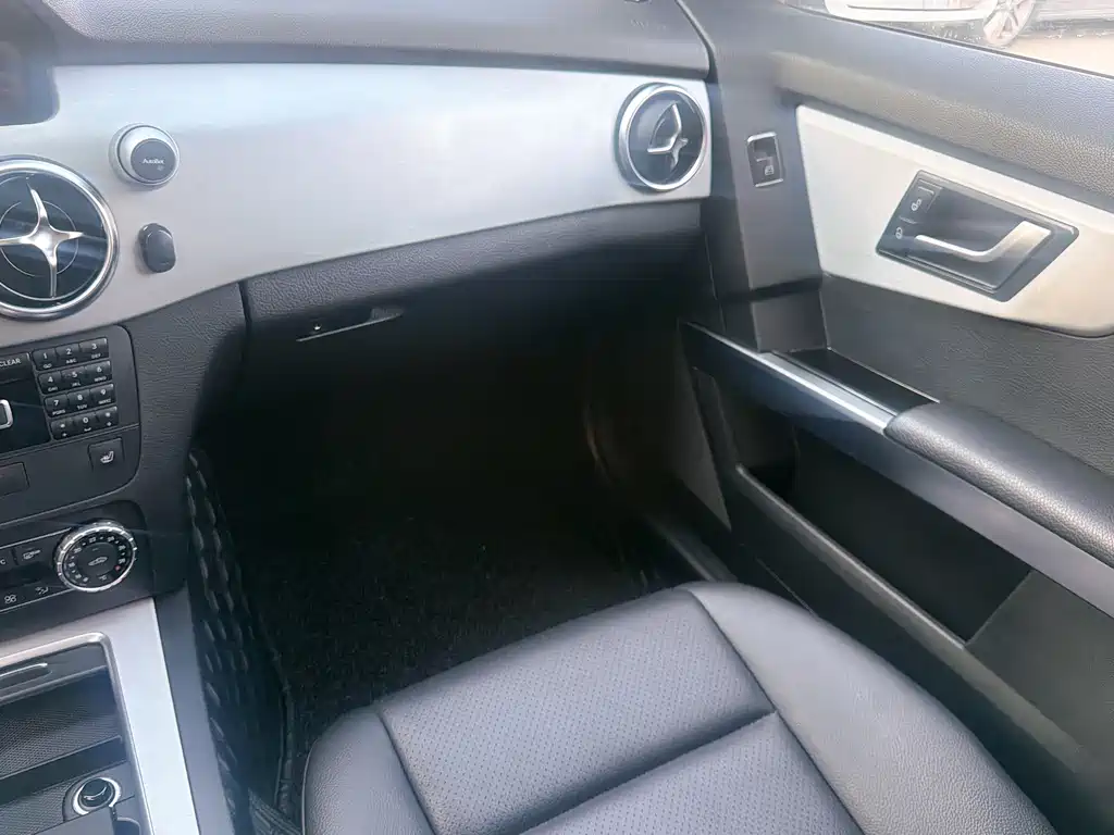 Mercedes-Benz GLK-Class — миниатюра 15