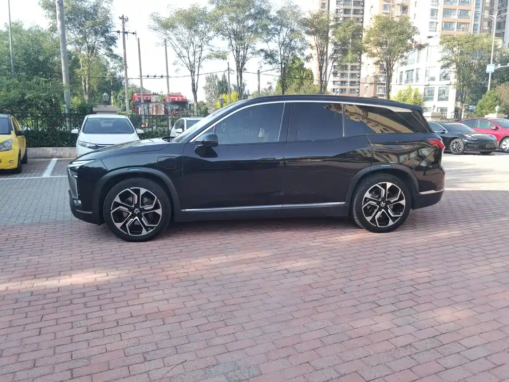 NIO ES8 — миниатюра 5