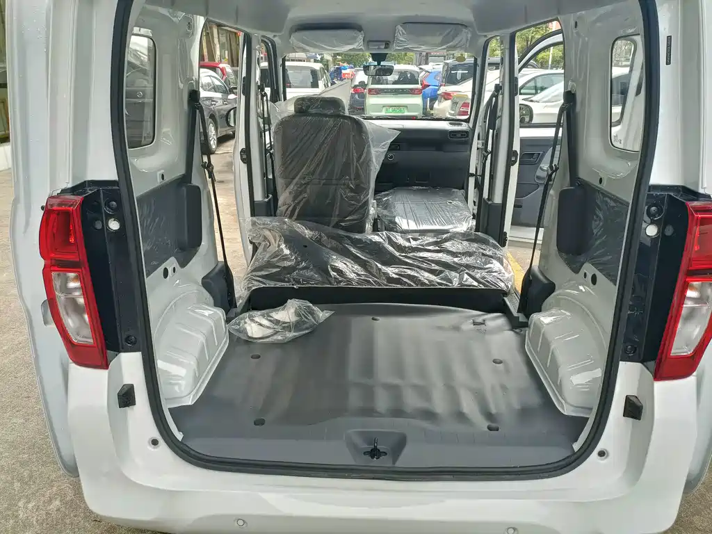 Wuling Zhiguang EV — миниатюра 9
