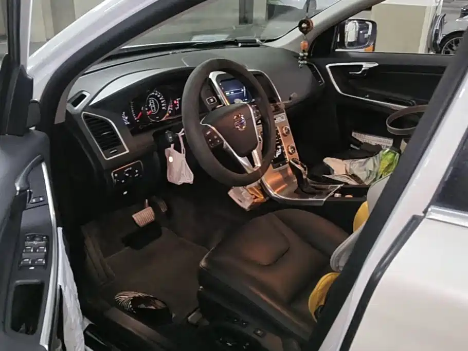 Volvo XC60 — миниатюра 9