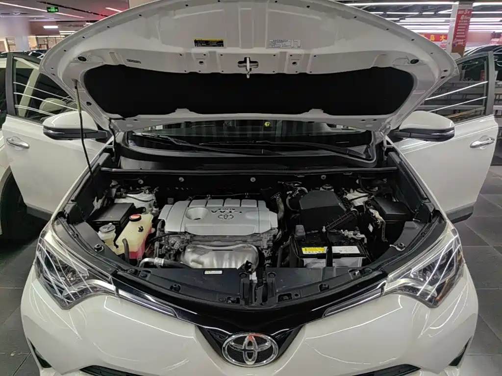 Toyota RAV4 — миниатюра 20