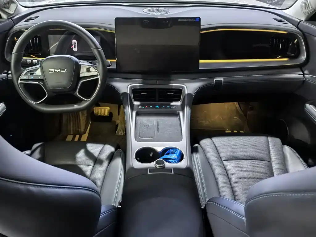 BYD SEA LION 07 DM I