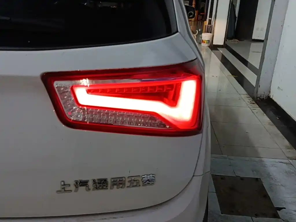 Baojun 560 2016 1.8L iAMT Elite