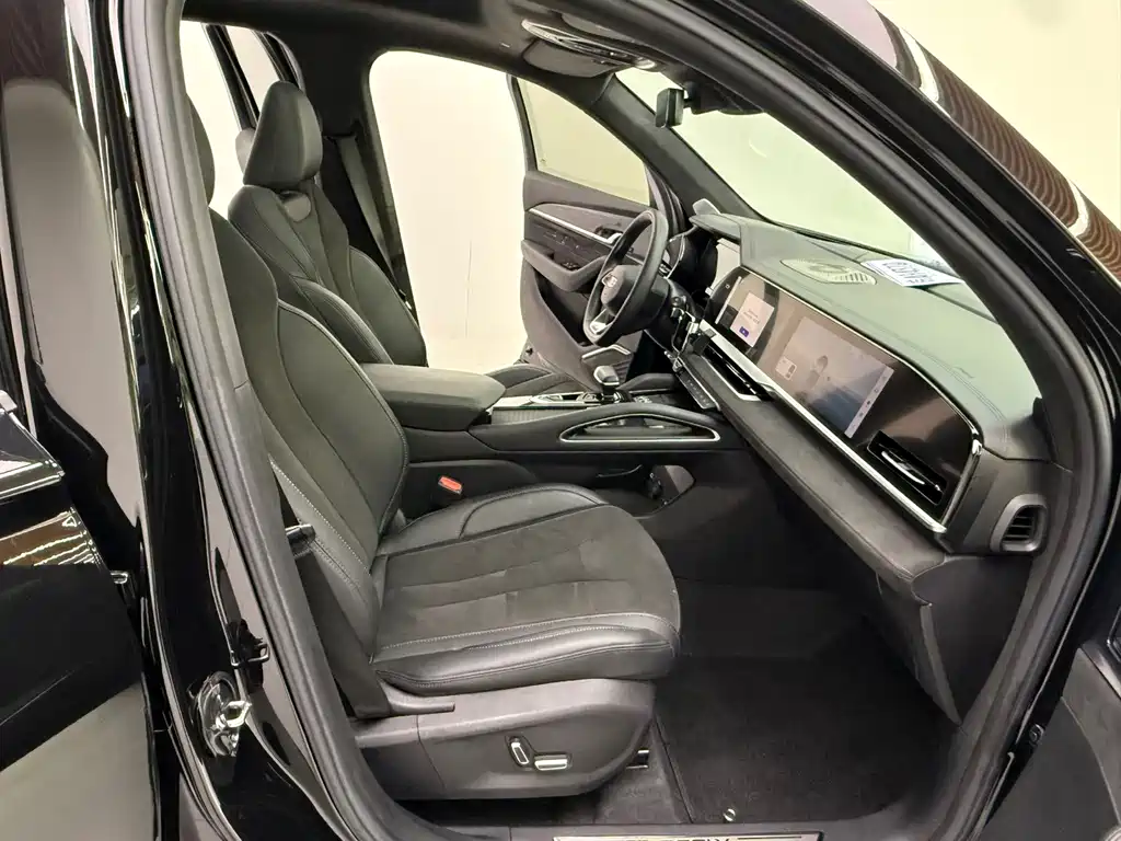 Geely Xingyue L — миниатюра 8