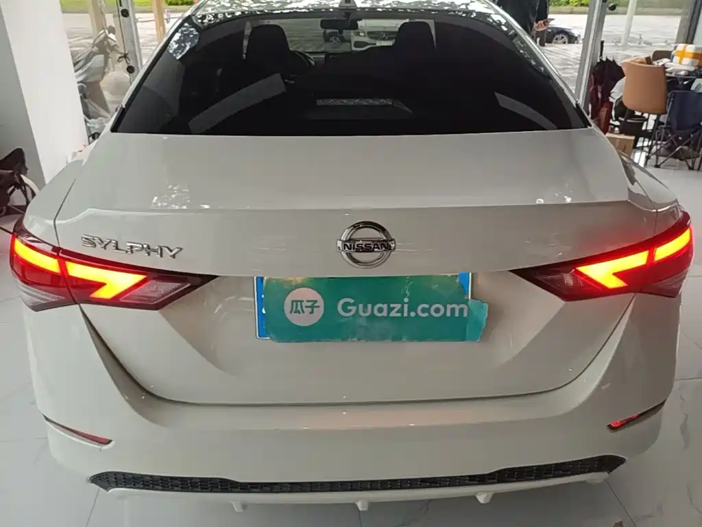 Nissan Sylphy — миниатюра 6