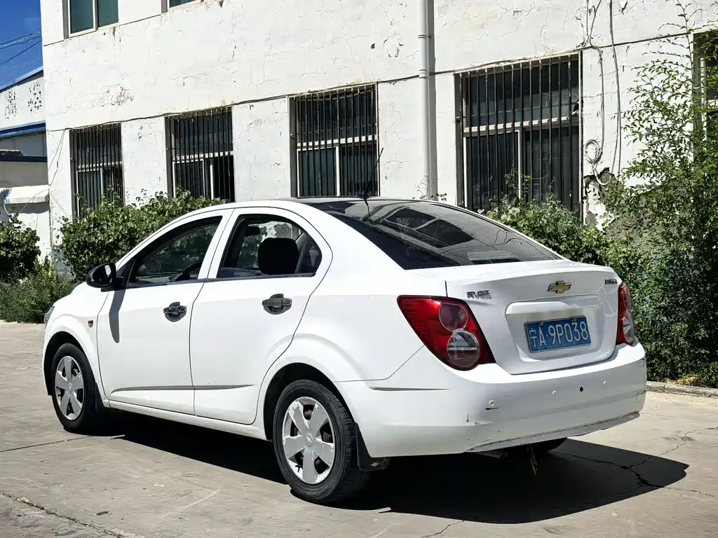Chevrolet Aveo 2013 1.6L MT SX