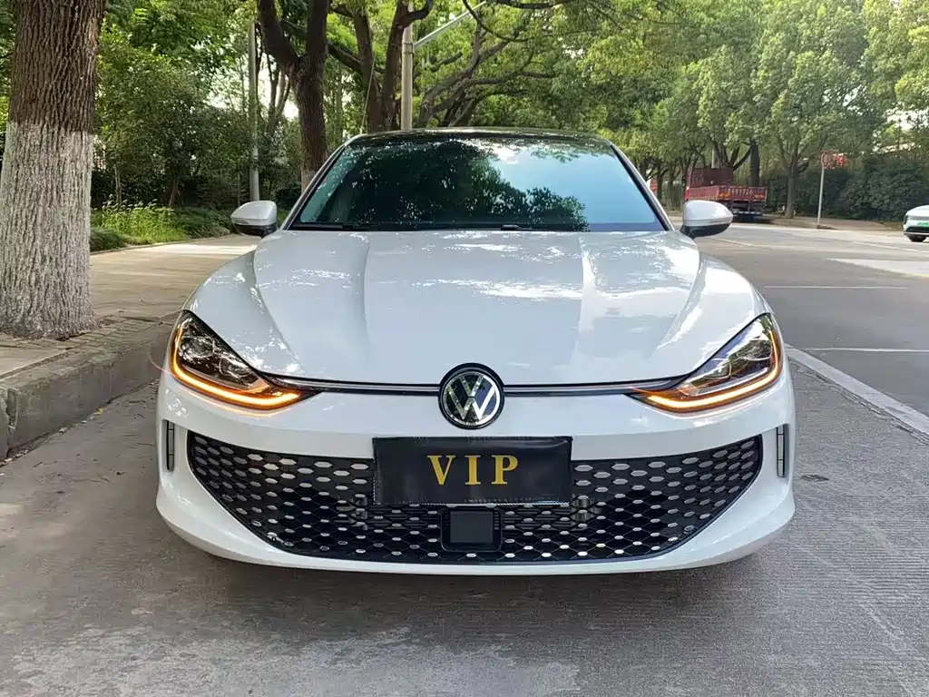 VOLKSWAGEN LINGDU
