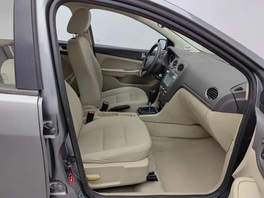Ford Focus — миниатюра 23