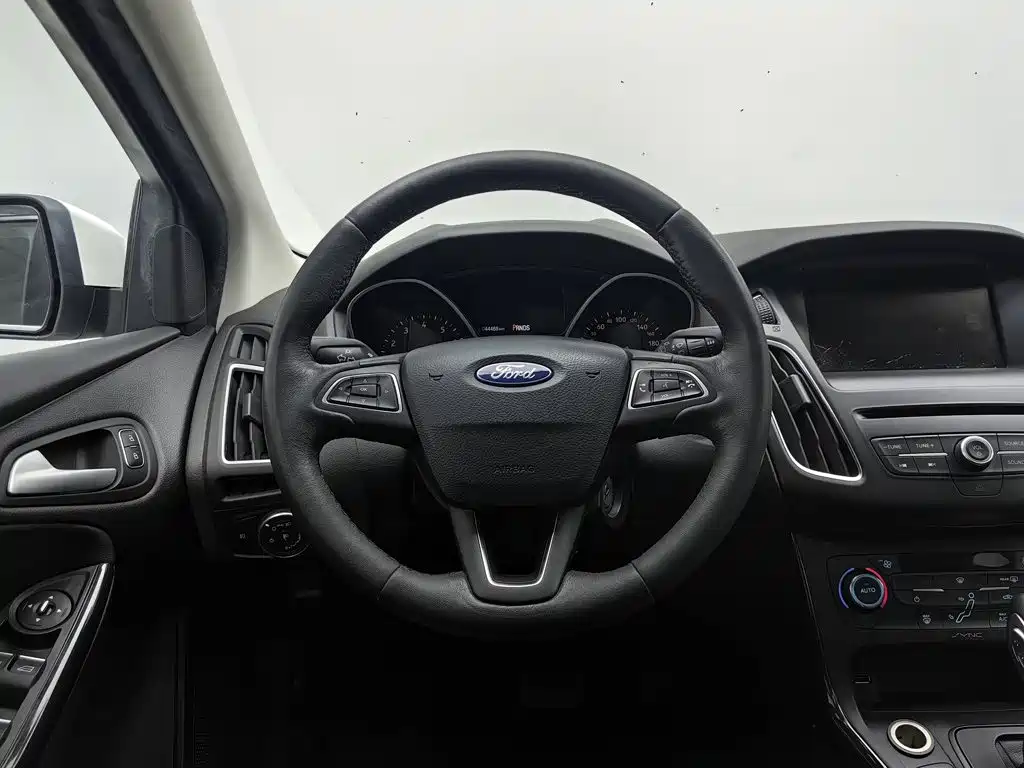 Ford Focus — миниатюра 11