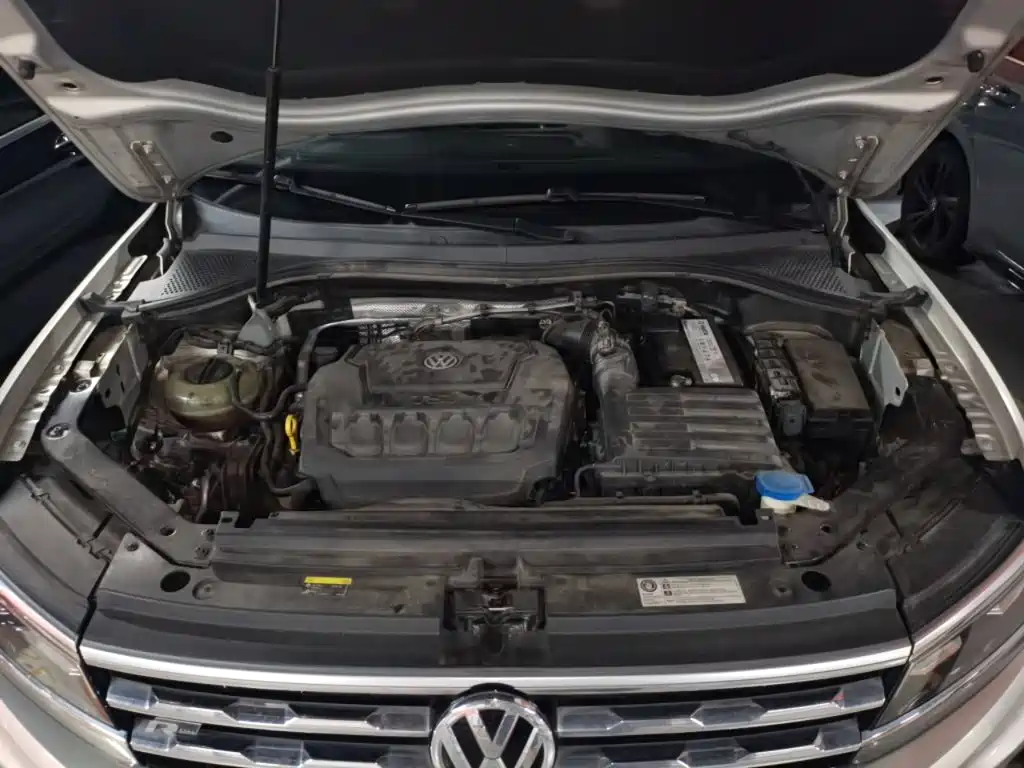 Volkswagen Tiguan L — миниатюра 11