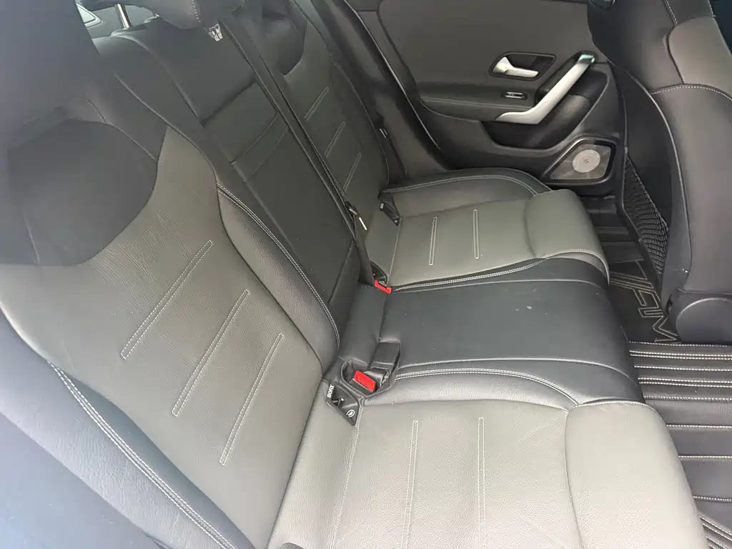 Mercedes-Benz CLA AMG — миниатюра 13