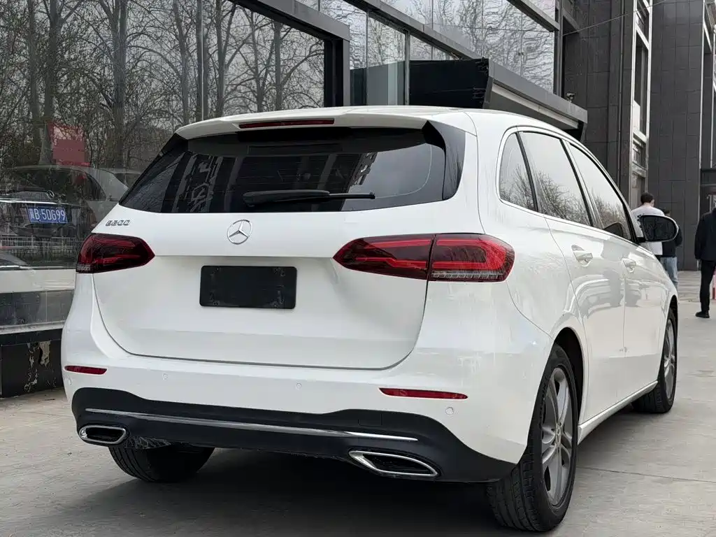 Mercedes-Benz B-Class B 2020 B 200 Fashion