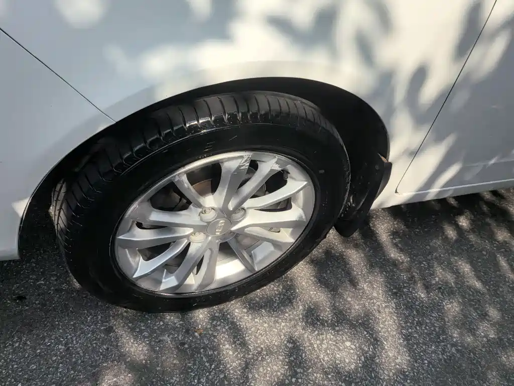 Geely Vision — миниатюра 5