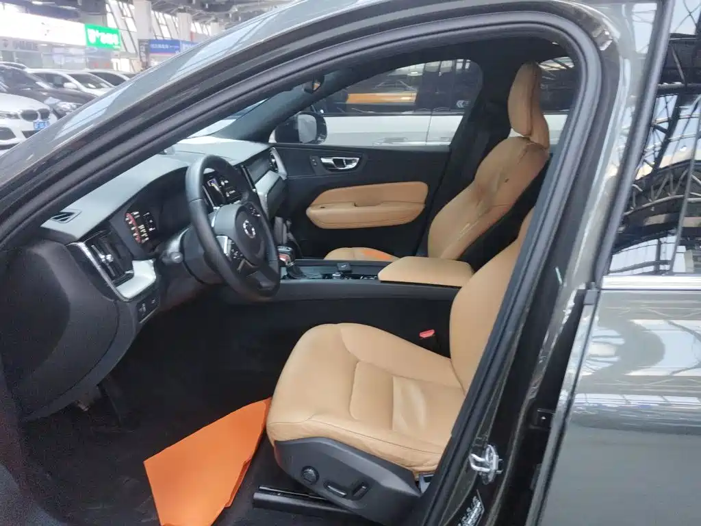 Volvo XC60 2019 T5 VI