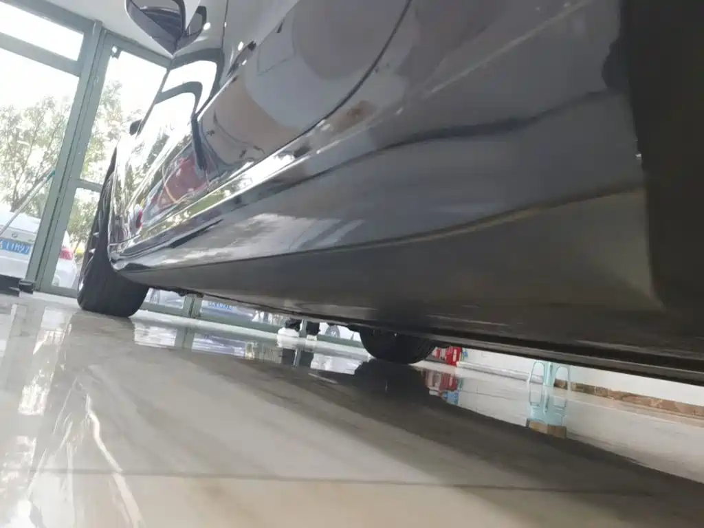 Tesla Model 3 — миниатюра 22