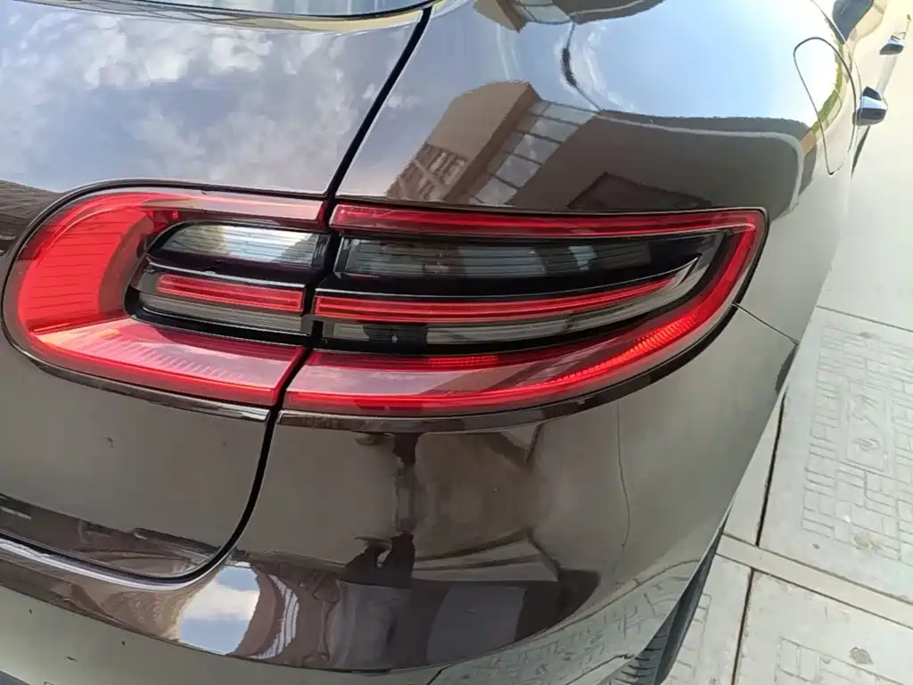 Porsche Macan — миниатюра 8