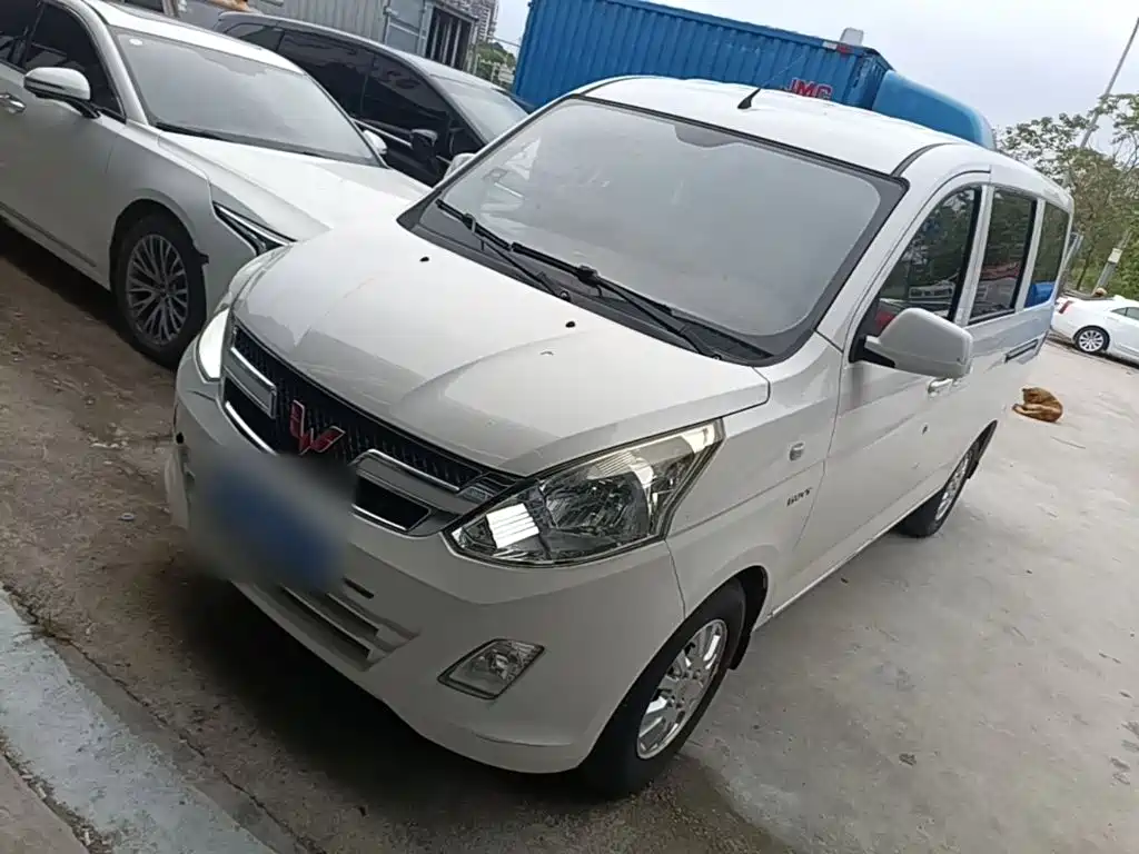 Wuling Rongguang V — миниатюра 2